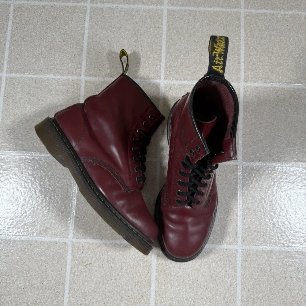 Dr. Martens 1460 Cherry Red Smooth Leather Boots Men's US 9